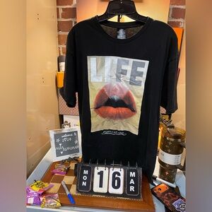 Purple Heart Clothing “Life” Short Sleeve T-Shirt Black Graphic Print